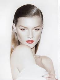 29 // sleek ponytail