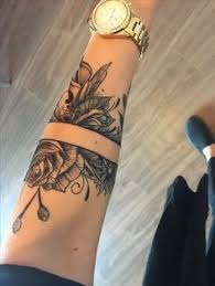 Bild Ergebnis Fur Arm Tattoo Frau Tattoosforwomen Tattoos Info Maoritattoos Karizmatik Dovmeler Grup Dovme Kucuk Bilek Dovmeleri