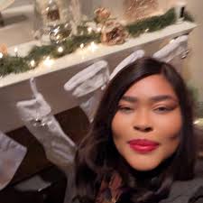 Who is a better singer, Anita Baker or Chaka Khan?