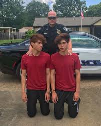 Stokes Twins Celebrity Twins Twins Cute Twins