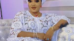 Sequins styles are among the favored styles that are highly patronized by gorgeous ladies and ladies. African Lace Styles 2021 Apk Download 2021 Free 9apps