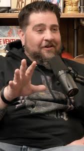 @bigjayoakerson is perhaps the best story teller in comedy, and this one  about coming up with Kevin Hart & then meeting up with him after he  exploded into mega stardom is an all time classic. Standing ...