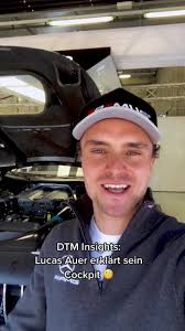Lucas Auer erklärt sein #DTM Lenkrad. Hättest du‘s gewusst? 😲 #redbullring  @DTM #lifeisbetteronaracetrack #lucasauer