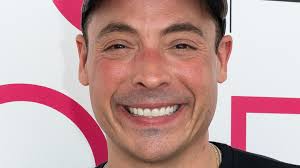Jeff Mauro Talks Game Day Cooking For The Entire Family, Dogs Included