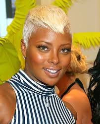 Black Actress With Short Blonde Hair Ripe With Style Eva Marcille Went For A Platinum Blonde Mini Mohawk At The Revlon All Access With Nane Black Women Hairstyles Short Blonde Hair Short Blonde