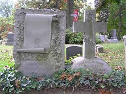Its most famous burials are mark twain and his wife olivia l. Woodlawn Cemetery
