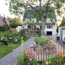 Diy Landhaus Garten Scandi On Instagram Alles Bluht Und Ich Liebe Es Einfach Liebt Ihr Es Auch So Hat Euch Die Gartentour In Den Stoires Gefallen Garden