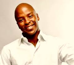 Meanwhile maGaffa obvunza—->> Ko uyu momupawo Mota rini nhai va Sir  Wicknell nyika yese ingafare ndi baba Abraham vema youth takanzwa imi  makunzi baba Abraham vekupa vanhu mota