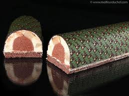 Buche De Noel Poire Chocolat Recipe Chocolate Yule Log Chocolate Yule Log Recipe Yule Log