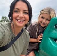 Stacy Dion's Instagram, Twitter & Facebook