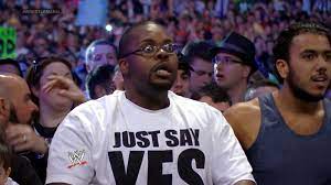 Maybe you would like to learn more about one of these? Shocked Undertaker Guy Meets The Undertaker At Wrestlemania Takes Fantastic Picture With Him For The Win