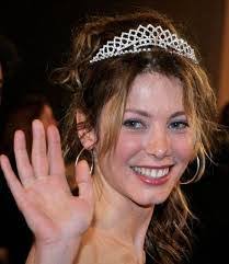 Nadine Grange's Instagram, Twitter & Facebook