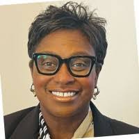 Tracey Pickard's Instagram, Twitter & Facebook