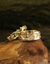 Unique Matching Wedding Bands Set Vine Wedding Rings His And Etsy In 2021 Matching Wedding Bands Wedding Band Sets Cool Wedding Rings