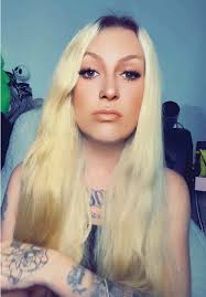 Kayla Singing Battlefield by Skydxddy