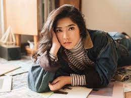 Isyana sarasvati (lahir di bandung, 2 mei 1993; Isyana Sarasvati Age Hometown Biography Last Fm