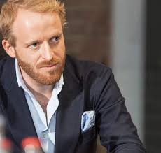 Review Insights Outlook