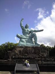 長崎原爆資料館 原爆による長崎の被害の様子を，写真資料などでくわしく知ることができます。 平和への願いを込めて 沖縄戦 どうも、服部です。前回の記事「カラーで見る原爆投下7ヵ月後の広島が衝撃的すぎる」に対して、多くの方に é•·å´Ž å¹³å'Œè¨˜å¿µå…¬åœ'ã¨åŽŸçˆ†è³‡æ–™é¤¨ æ›¸ã„ã¦æš®ã‚‰ã™ãƒ–ãƒ­ã‚° ã‚¦ã‚§ãƒ–ãƒªãƒ–ãƒ­ã‚° é•·å´Ž æ—¥æœ¬ åæ‰€ å¹³å'Œ