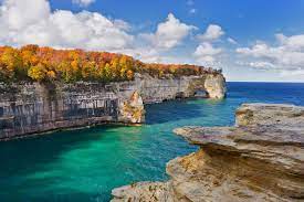 Top 4 Reasons To Visit Pictured Rocks In 2020 Pictured Rocks Cruises Pictured Rocks Cruises