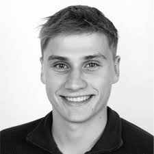 Jeg er utrolig stolt over at kunne dele, at jeg netop har afsluttet min  fagprøve som handelselev med speciale i salg på HEG