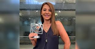 Amparo grisales 2021 estatura (altura): A Sus 64 Anos Amparo Grisales Sorprendio Al Lucir Su Esbelta Figura