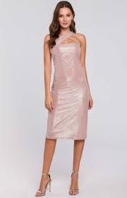 Robe pour occasion spéciale conseils pour bien porter une robe fourreau avril 2, 2020 robe habillée jmrouge laisser un commentaire chaque femme qui tient à son look et à sa féminité doit avoir au. Robe Fourreau Lame Rose Makeover K016rp Idresstocode Boutique De Deshabilles Et Nuisettes Robes Et Jupes