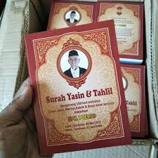 Semakin menarik uraian yang ditulis oleh pengarang, maka akan semakin besar kemungkinannya untuk. Cetak Yasin Soft Cover Murah Cetak Buku Yasin Hvs 128 176 Halaman Murah Percetakan Yasin Online Shopee Indonesia