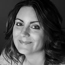 Tracy Bliss's Instagram, Twitter & Facebook