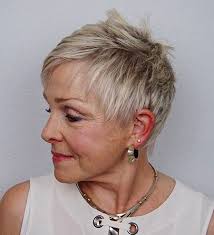 You can make a wide forehead look slimmer by getting a short pixie hairstyle with a. 20 Short Hairstyles For Fine Hair Over 60 Short Hairstyles Haircuts 2019 2020