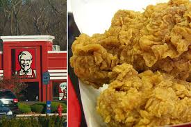 Netizen alique perez shared on facebook her disappointment about the fast food restaurant's bonifacio stop over branch after receiving chickenjoy that instead of being made of real chicken, what she got is a battered, deep. Kfc Serves Customer Deep Fried Hand Towel Eater