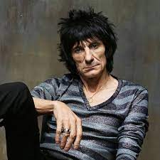 Ron wood biography by greg prato + follow artist. Ronnie Wood Ronniewood Twitter