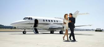 Señaló que si decidió compartir las imágenes de su viaje no era para mostrar los lujos que le da lo que podía denominar un sugar daddy, ya que detalló que ella se pago todo su viaje y. Rosie Marin Sugar Daddy Bilder Prosieben Sugar Daddy Mi Ariyorsun Lala Cassin