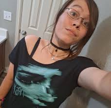 New shirt, got it for 6$ in the clearance bin at Spencer's 😊