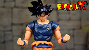 Secret of selfishness) is a very rare and highly advanced mental state. S H Figuarts Dragon Ball Super Event Exclusive Ultra Instinct Sign Goku Figure Review Youtube