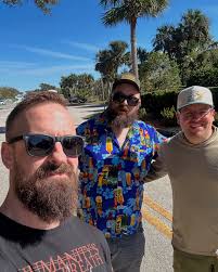 The strength benefits of having a beard. I have found (through personal  experience) that having a beard enhances one's maximal output. Notice that  I don't specify whether it should be grown naturally