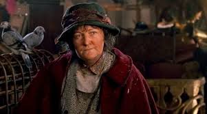 Tutto sembra apparentemente come nel primo episodio e infatti il canovaccio si ripete. Il Triste Natale Di Brenda Fricker La Signora Dei Piccioni Di Mamma Ho Riperso L Aereo Sono Sola E Vecchia Tgcom24