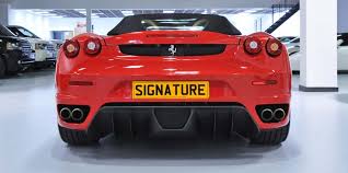 The connector was a round connector with a pin in the center, clearly not xbox one compatible. Ferrari F430 Spider Back