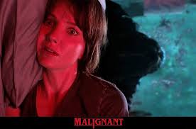 Malignant : Wallis, Annabelle, Hasson, Maddie, Young, George, McKenzie,  Jacqueline, Wan, James: Amazon.se: Movies & TV
