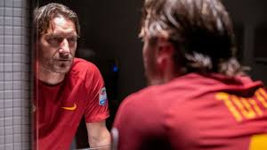 Voir plus d'idées sur le thème footballeur, as roma, affiches de football. Francesco Totti Auf Sky Doku My Name Is Francesco Totti Kultur Sz De