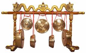 Demikian tadi beberapa alat musik yang ada di jawa tengah lengkap beserta penjelasan dan cara memainkanya. Alat Musik Gamelan Tradisional Provinsi Jawa Tengah Media Pendidikan