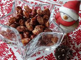 Gebrannte Mandeln Ein Gutes Rezept Aus Der Kategorie Winter Bewertungen 369 Durchschnitt O 4 Gebrannte Mandeln Gebrannte Mandeln Rezept Lebensmittel Essen