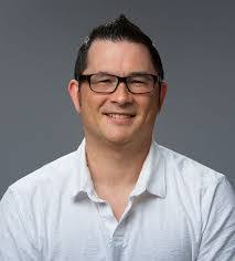 Leslie Guardado's Instagram, Twitter & Facebook