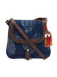 These bags enjoy unparalleled fandom, thanks to the convenience and style quotient that they bring to the room! Buy Vivinkaa Indigo Ethnic Printed Sling Bag For Women At Amazon In