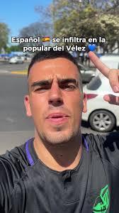 Dentro de la Popular de Vélez: La Experiencia Única de un Partido de Fútbol