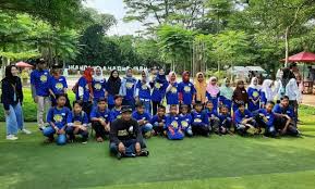 Kawanan jerapah terlihat di kandangnya di taman margasatwa ragunan (tmr), jakarta selatan, sabtu (26/12/2020). 10 Gambar D Kandang Amazing Farm Depok Harga Tiket Masuk Lokasi Alamat Jam Buka Tutup Nomer Telefon Jejakpiknik Com