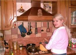 Ирина круг − не только знаменитая и любимая многими эстрадная исполнительница русского шансона. Gde I S Kem Zhivet Irina Krug Domekspert