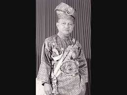 Senarai Nama Nama Dymm Di Pertuan Agong Malaysia 1957 2006 Malaysia Nama Greek Statue