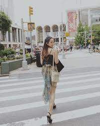 Jun 30, 2021 · dita karang melokal saat pulang ke indonesia, relatable banget! Dita Karang Catat Sejarah Jadi Orang Indonesia Pertama Yang Berkarier Di K Pop Ternyata Dari 5 Anggota Hanya Dita Yang Jadi Sorotan Media Korea Selatan