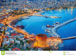 Antalya är en hamnstad beläget i sydvästra turkiet, som kombinerar storstadslivets puls och semesterortens behagliga avkoppling. Flyg Solnedgangsikt Av Antalya Turkiet Fotografering For Bildbyraer Bild Av 91676699