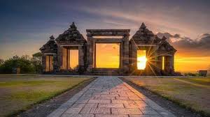 Maybe you would like to learn more about one of these? Makna Tingkatan Dari Candi Borobudur Dari Kamadhatu Hingga Arupadhatu Halaman All Tribunjogja Wiki